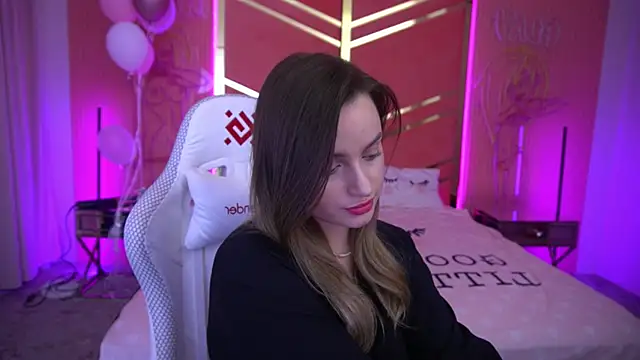 LindsieGreyy online show from March 2025 11:03:01 AM