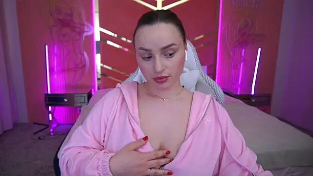 LindsieGreyy online show from March 2025 11:38:02 AM