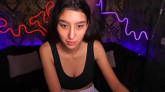 CharmMocco online show from February 2025 10:28:01 AM