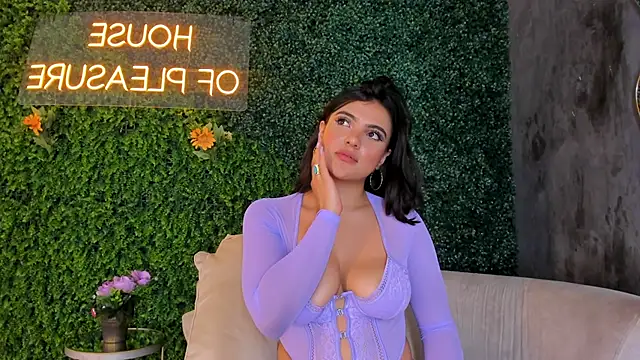 emmiily z online show from March 2025 06:37:01 AM