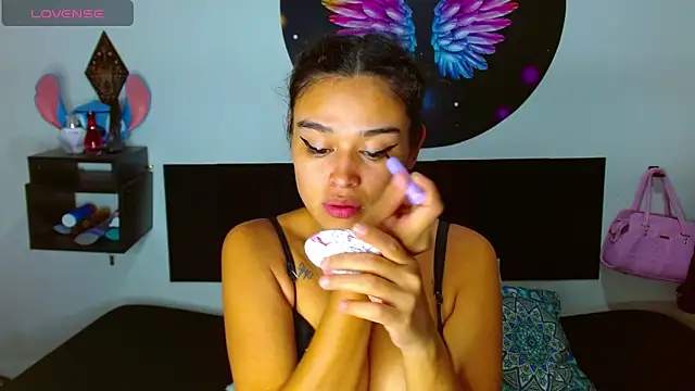 Snapshot of Ana_Riderr chatting on November 2025 02:34:02 AM Ana Riderr online show from November 2025 02:34:02 AM