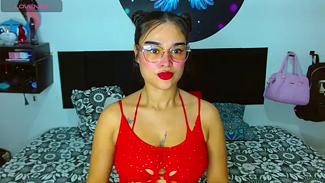 Snapshot of Ana_Riderr chatting on December 2025 06:06:01 AM Ana Riderr online show from December 2025 06:06:01 AM