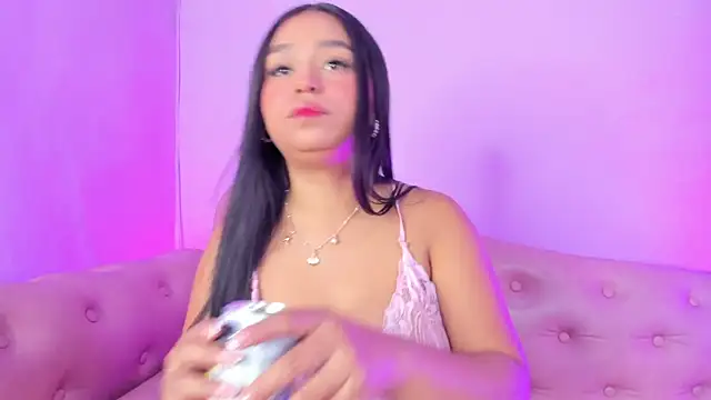 Snapshot of _JuliSweet_ chatting on September 2025 12:18:02 PM  JuliSweet  online show from September 2025 12:18:02 PM