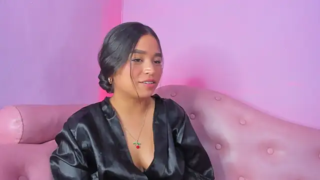 Snapshot of _JuliSweet_ chatting on September 2025 12:13:02 AM  JuliSweet  online show from September 2025 12:13:02 AM