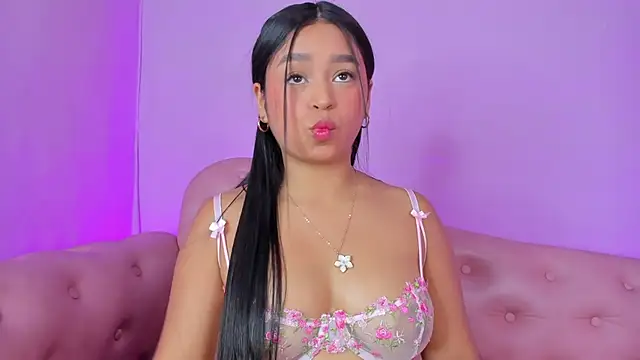 Snapshot of _JuliSweet_ chatting on September 2025 01:05:02 PM  JuliSweet  online show from September 2025 01:05:02 PM