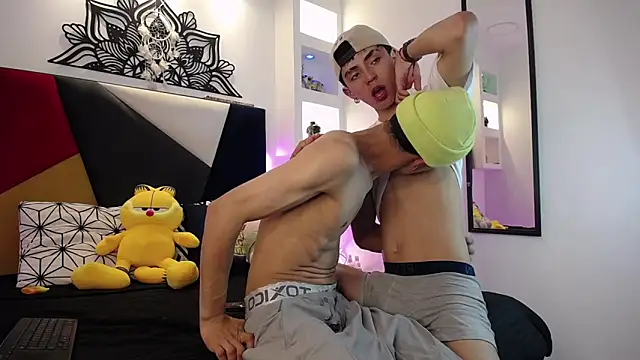 MaikyCooper online show from March 2025 01:03:01 PM