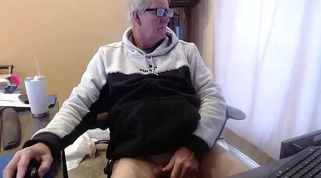 olderandwiser2 online show from February 2025 05:40:01 PM