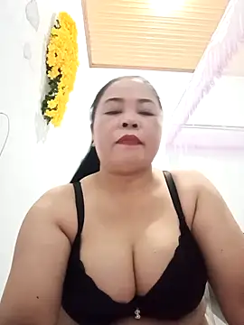Baby-bigtits2024 online show from February 2025 12:43:02 PM