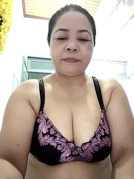 Baby-bigtits2024 online show from September 2025 10:09:02 PM