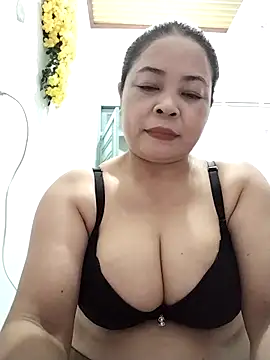 Baby-bigtits2024 online show from September 2025 01:11:02 PM