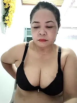 Baby-bigtits2024 online show from September 2025 09:49:01 PM