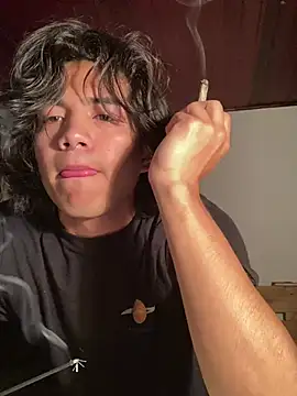 Snapshot of shadowsofgarden chatting on February 2025 10:06:02 AM shadowsofgarden online show from February 2025 10:06:02 AM