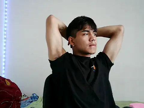 Snapshot of shadowsofgarden chatting on December 2025 03:10:01 PM shadowsofgarden online show from December 2025 03:10:01 PM