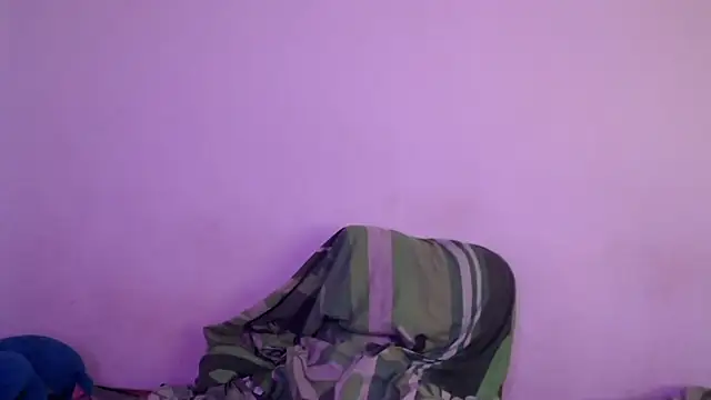 Snapshot of Majo_BigTits chatting on September 2025 08:30:02 PM Majo BigTits online show from September 2025 08:30:02 PM