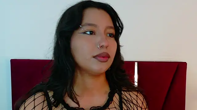 ParanoidTemptaion  online show from April 2026 11:38:01 AM