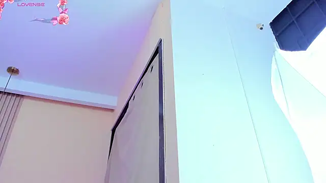 elizabeth 20 online show from October 2025 07:04:02 PM