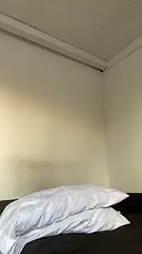 KatiaFosterr online show from February 2026 10:36:02 PM