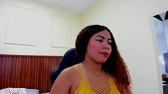 Snapshot of MELINAMARTINS chatting on March 2025 07:35:02 PM MELINAMARTINS online show from March 2025 07:35:02 PM