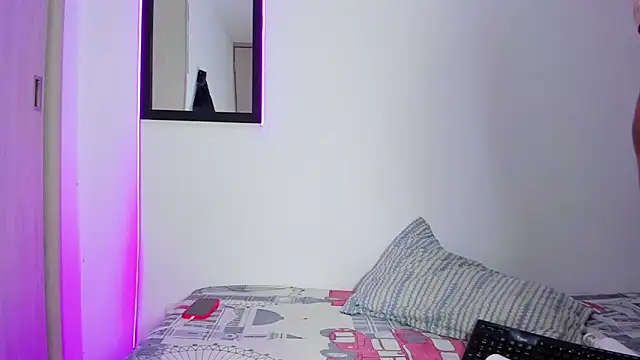 Snapshot of MELINAMARTINS chatting on March 2026 09:29:02 PM MELINAMARTINS online show from March 2026 09:29:02 PM