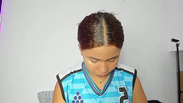 Snapshot of MELINAMARTINS chatting on March 2026 08:52:02 PM MELINAMARTINS online show from March 2026 08:52:02 PM