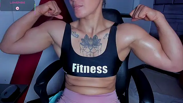 Snapshot of cristal_crossfitx chatting on March 2025 03:16:02 PM cristal crossfitx online show from March 2025 03:16:02 PM