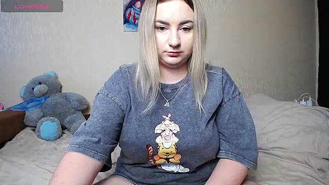 Snapshot of YourSwetiwGirl chatting on May 2026 09:27:02 AM YourSwetiwGirl online show from May 2026 09:27:02 AM