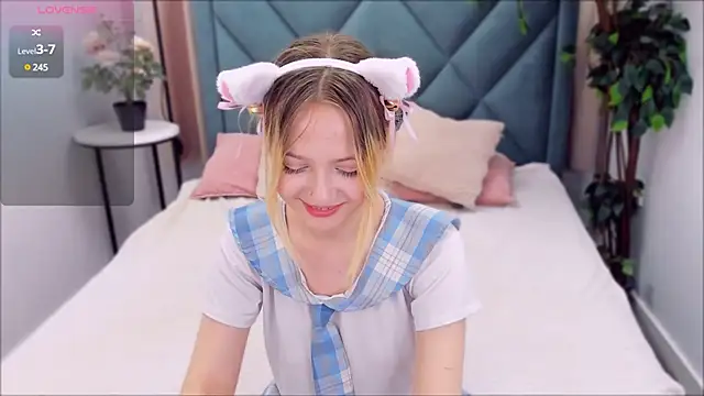 SweetieAngela online show from February 2025 03:20:01 AM