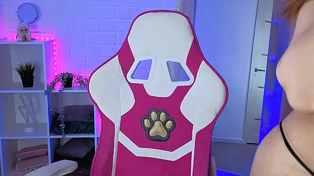 SweetieAngela online show from December 2025 02:26:01 PM