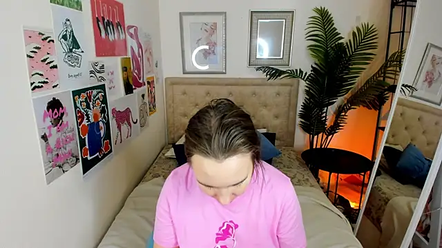 Lika 0ne online show from February 2026 12:11:01 PM