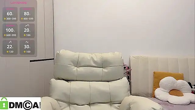 yunyun121 online show from December 2025 03:17:01 PM