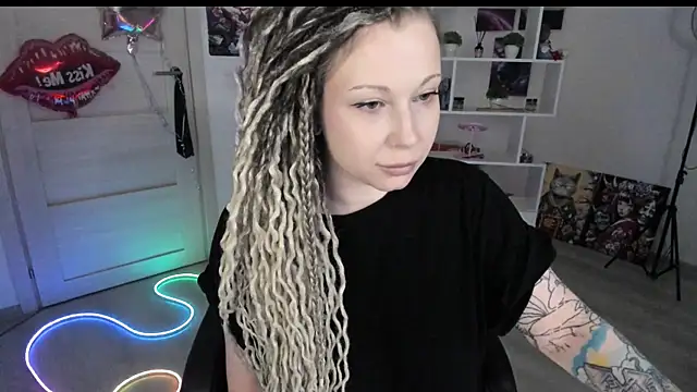 Snapshot of HoneySallyMoore chatting on March 2026 03:07:01 PM HoneySallyMoore online show from March 2026 03:07:01 PM