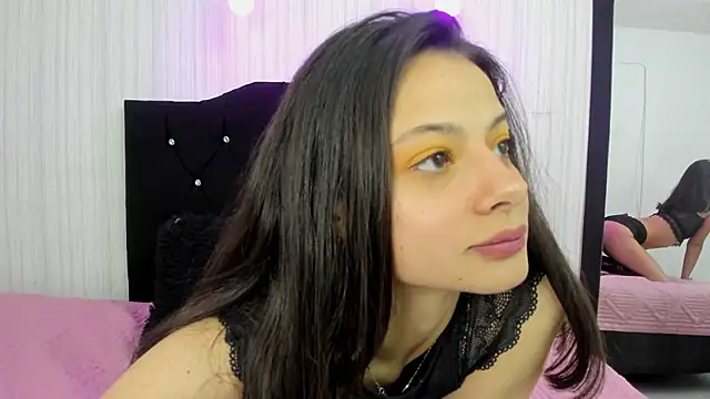 Snapshot of nicky_angel1 chatting on February 2025 06:32:02 PM nicky angel1 online show from February 2025 06:32:02 PM