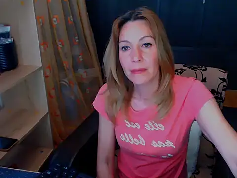 hannaha online show from April 2026 07:25:02 PM