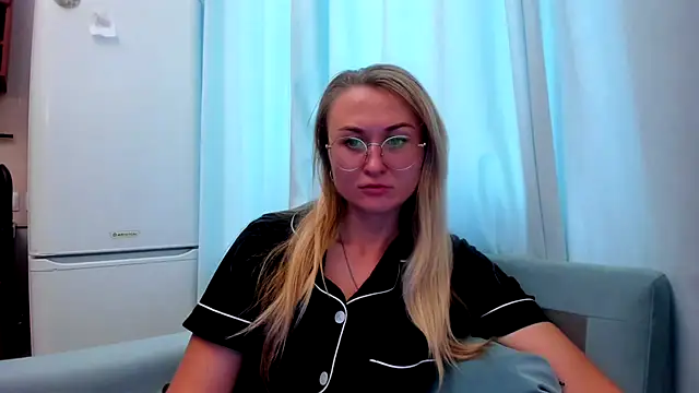 Snapshot of your_Goddess_Eva chatting on September 2025 12:17:02 PM your Goddess Eva online show from September 2025 12:17:02 PM