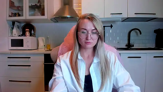 Snapshot of your_Goddess_Eva chatting on October 2025 05:44:02 PM your Goddess Eva online show from October 2025 05:44:02 PM