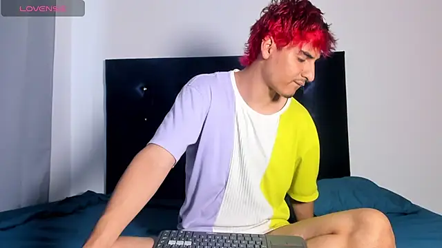 Snapshot of angel_starxx chatting on February 2025 09:49:01 PM angel starxx online show from February 2025 09:49:01 PM