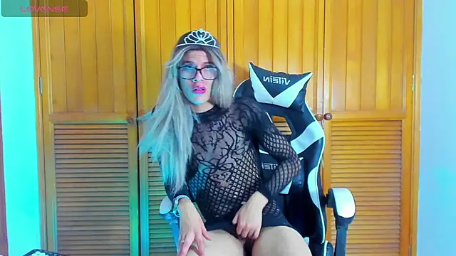 Snapshot of angel_starxx chatting on March 2025 03:35:01 PM angel starxx online show from March 2025 03:35:01 PM