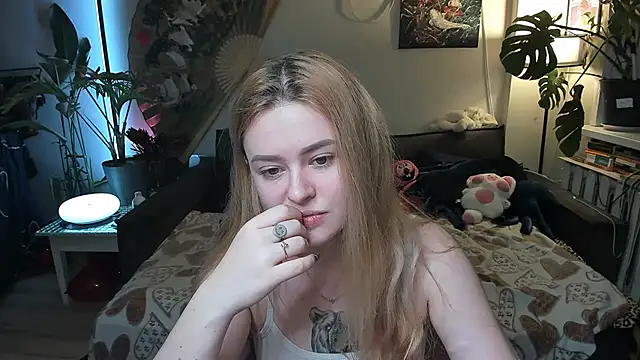 Alexa Pirs online show from February 2026 03:59:01 PM