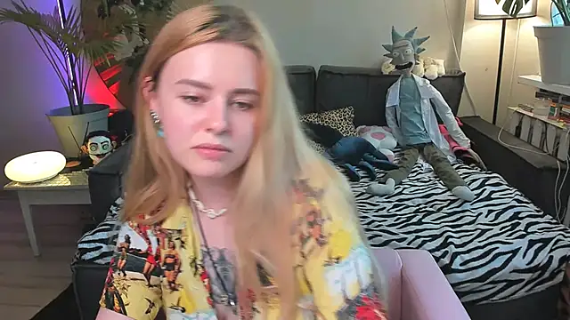 Alexa Pirs online show from June 2026 01:28:02 PM