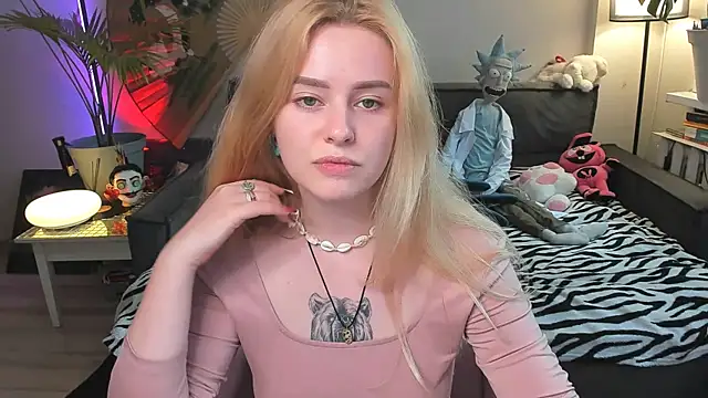 Alexa Pirs online show from July 2026 02:26:02 PM