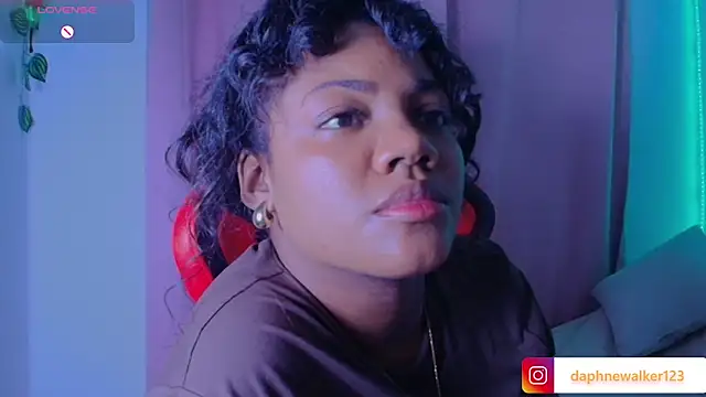 Daphnewalker   online show from February 2026 01:06:01 AM