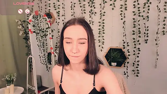 Snapshot of Smoke_of_soul_ chatting on March 2025 02:00:01 PM Smoke of soul online show from March 2025 02:00:01 PM