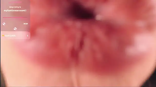 Snapshot of Smoke_of_soul_ chatting on March 2025 04:37:01 PM Smoke of soul online show from March 2025 04:37:01 PM