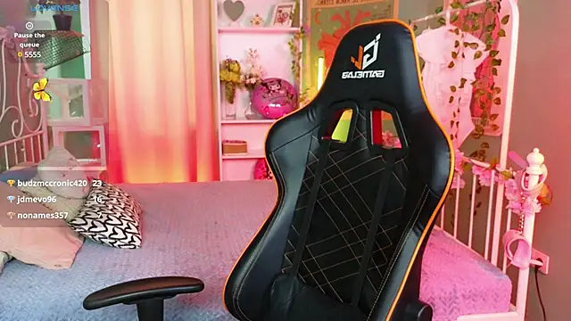 MizukiNoYoru online show from March 2025 01:43:02 PM