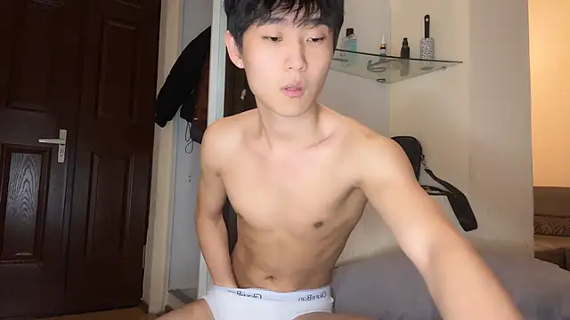 Snapshot of Brian_Stars chatting on December 2025 09:52:02 PM Brian Stars online show from December 2025 09:52:02 PM