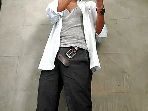 Snapshot of Lustyluckyy chatting on October 2025 07:07:02 AM Lustyluckyy online show from October 2025 07:07:02 AM