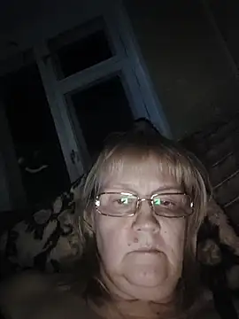 Snapshot of Violet5364 chatting on April 2026 09:01:01 PM Violet5364 online show from April 2026 09:01:01 PM