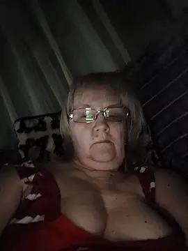 Snapshot of Violet5364 chatting on April 2026 08:54:02 PM Violet5364 online show from April 2026 08:54:02 PM