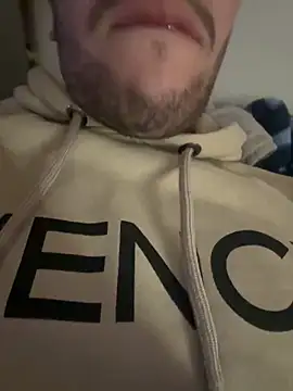 Snapshot of yaxxx03 chatting on February 2025 10:47:01 PM yaxxx03 online show from February 2025 10:47:01 PM