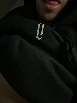 Snapshot of yaxxx03 chatting on October 2025 03:36:01 PM yaxxx03 online show from October 2025 03:36:01 PM